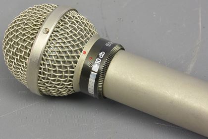 Akg-D24 classic mic (Sinatra, Beatles)